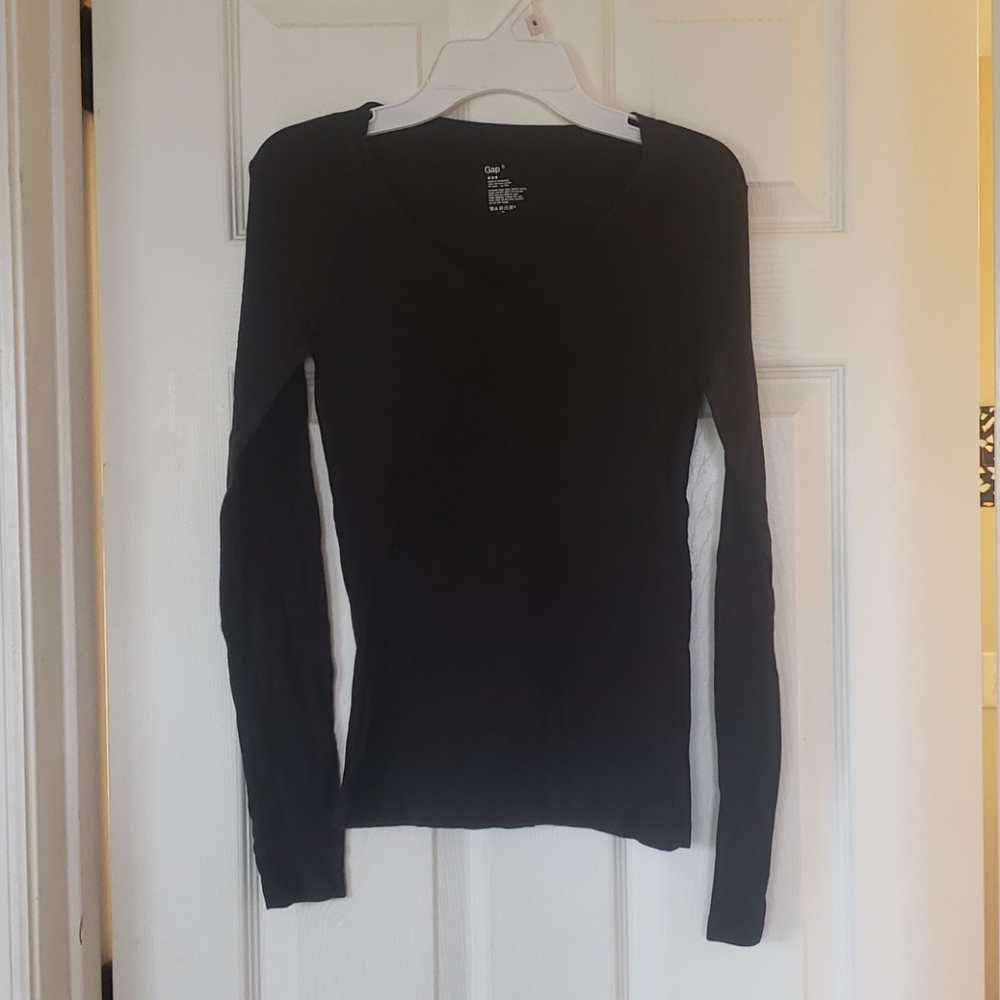Black vneck